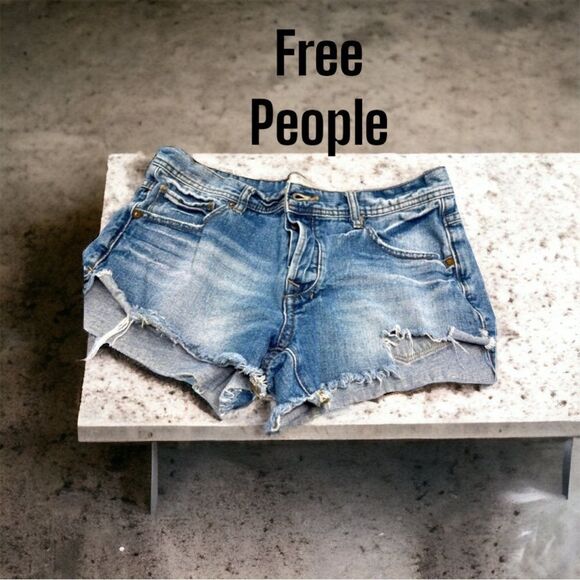 S♥️LD! Free People l Distressed l Blue Jean Shorts l Size 28 l EUC - Picture 1 of 10